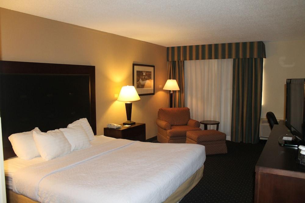 Doubletree By Hilton Winston Salem - University, Nc Luaran gambar