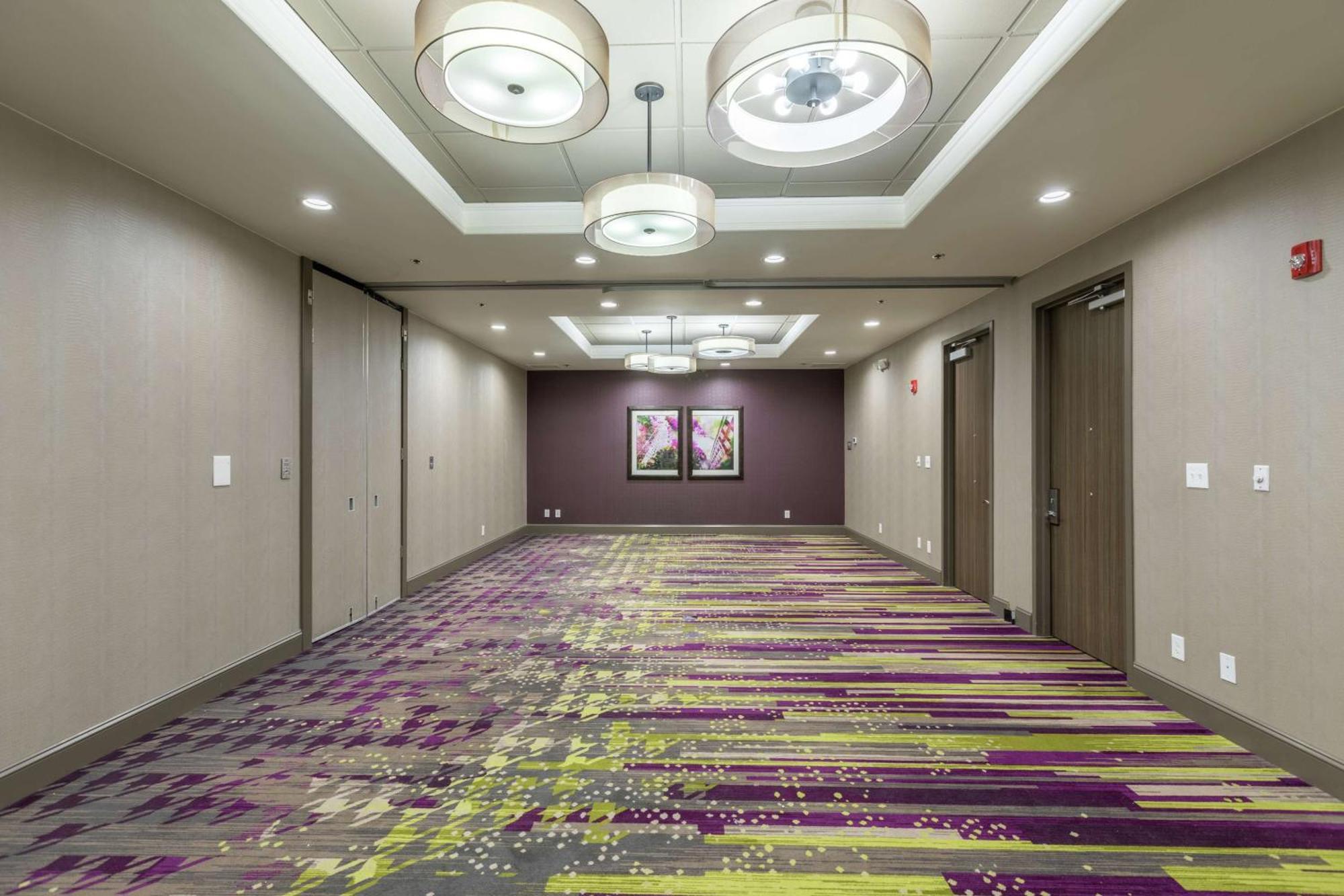Doubletree By Hilton Winston Salem - University, Nc Luaran gambar